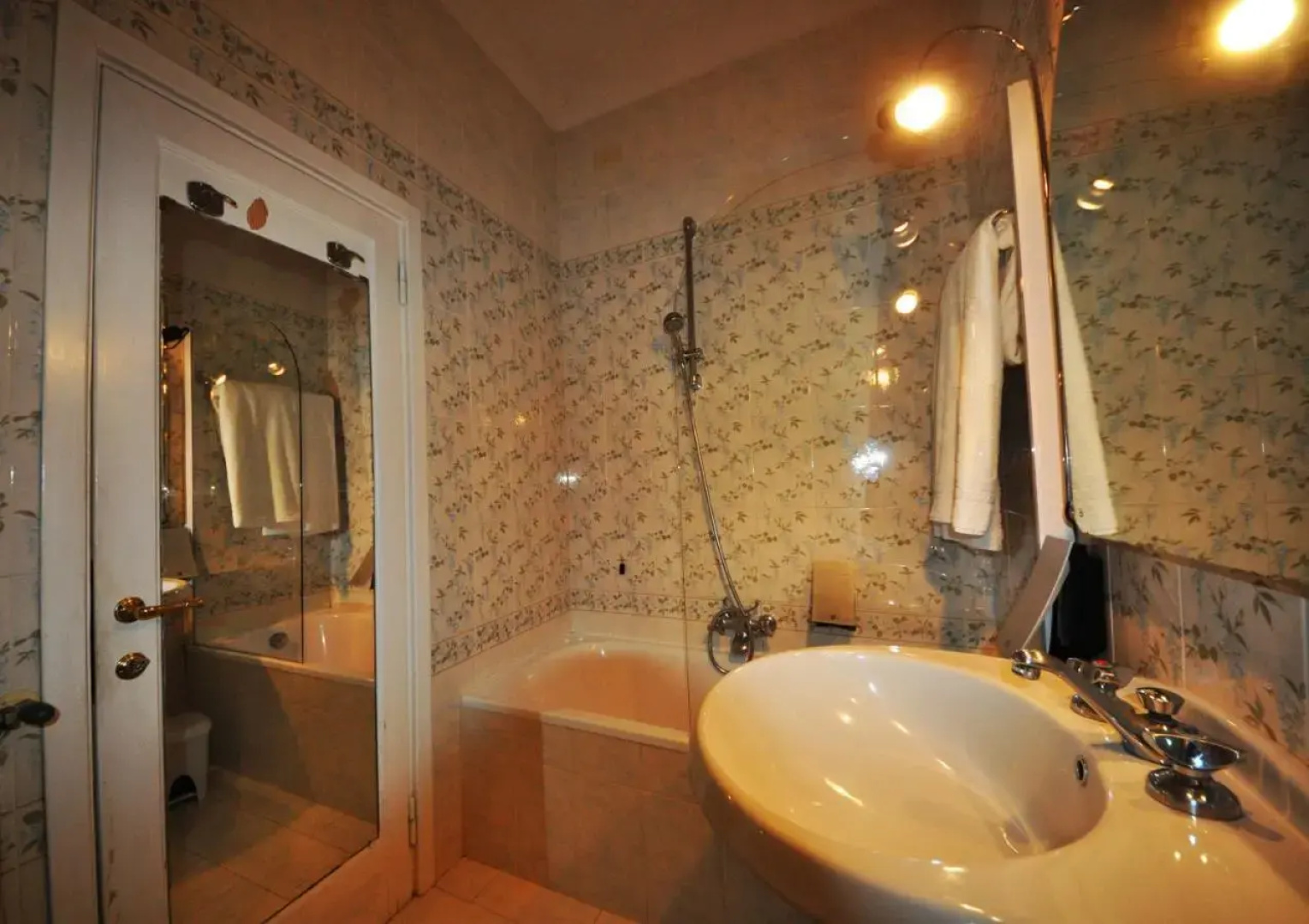 Villa Casalecchi Country Hotel