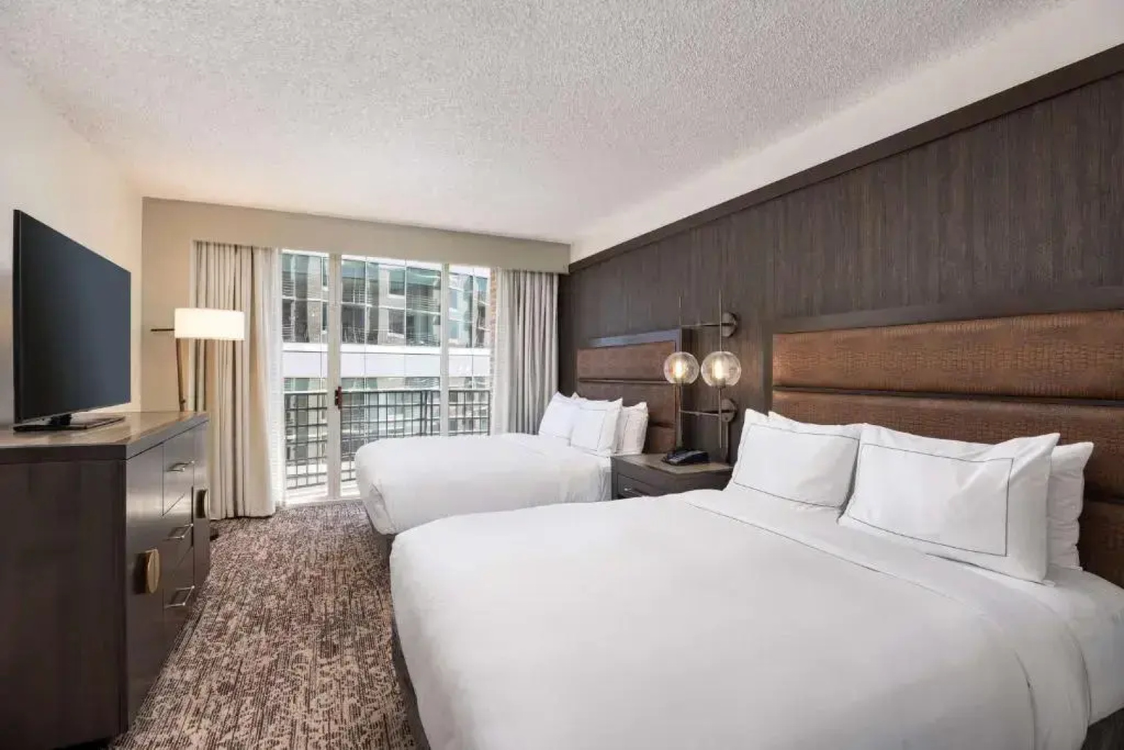 DoubleTree Suites by Hilton Austin Downtown Capitol