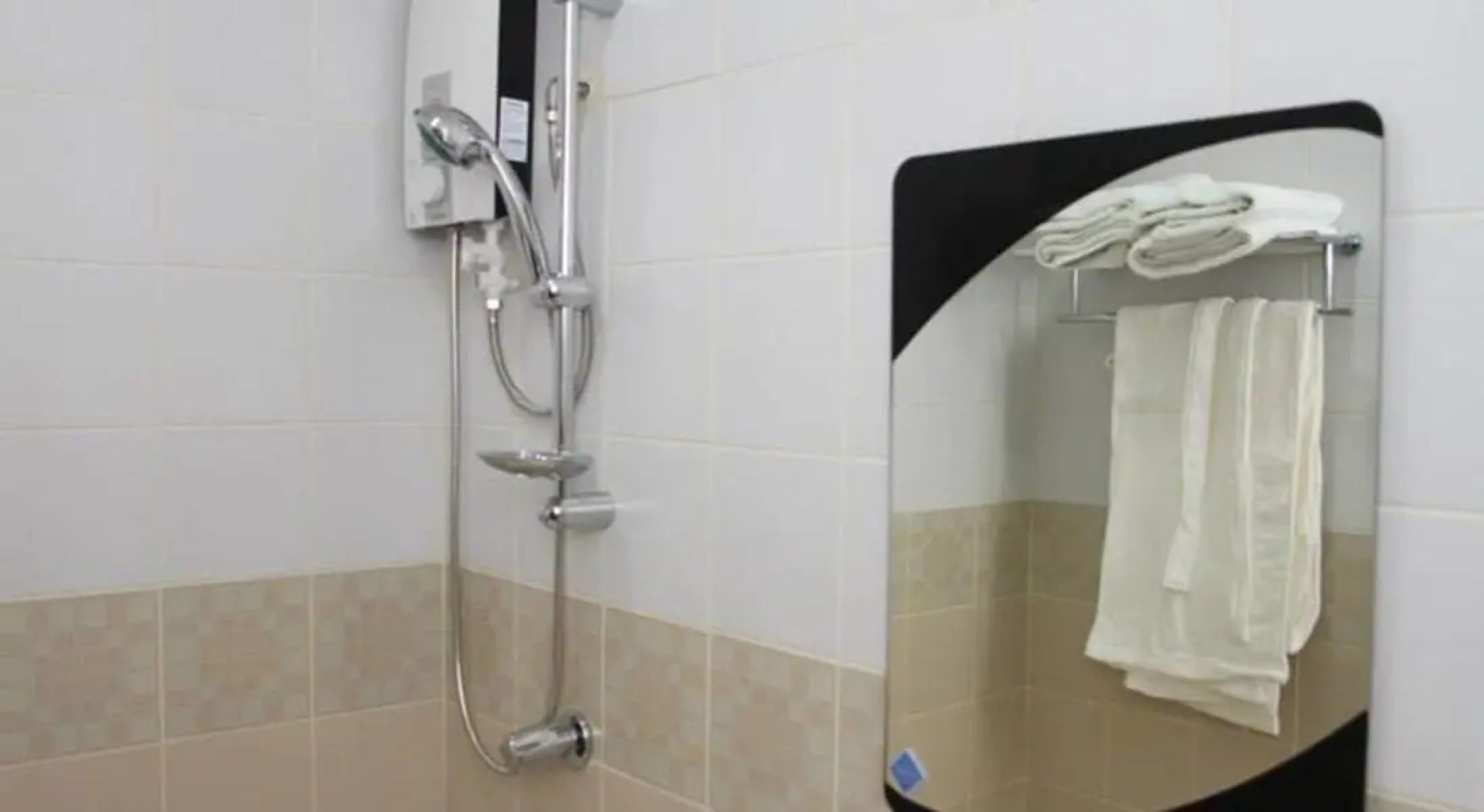 Amax Inn Makati II