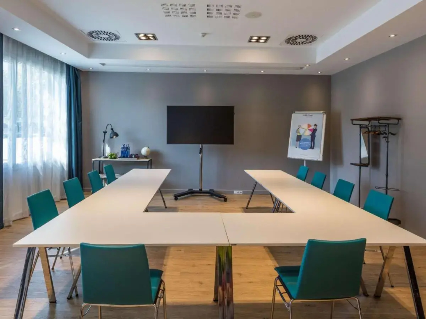 Отель Novotel Barcelona Cornella