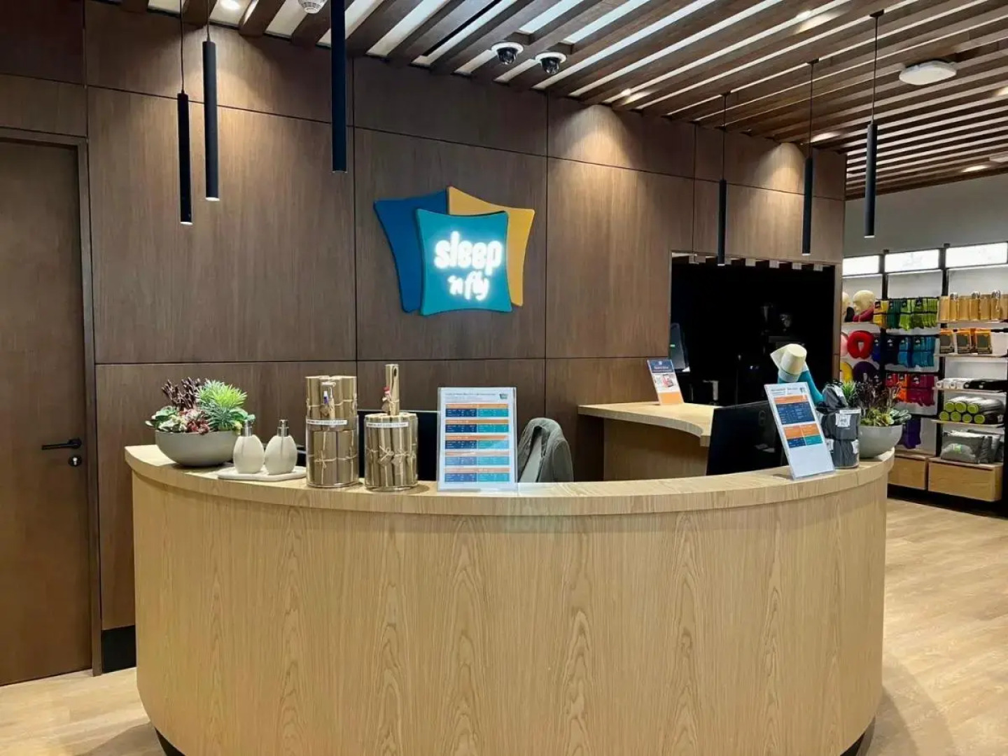 sleep 'n fly Sleep Lounge (Transit Area)	