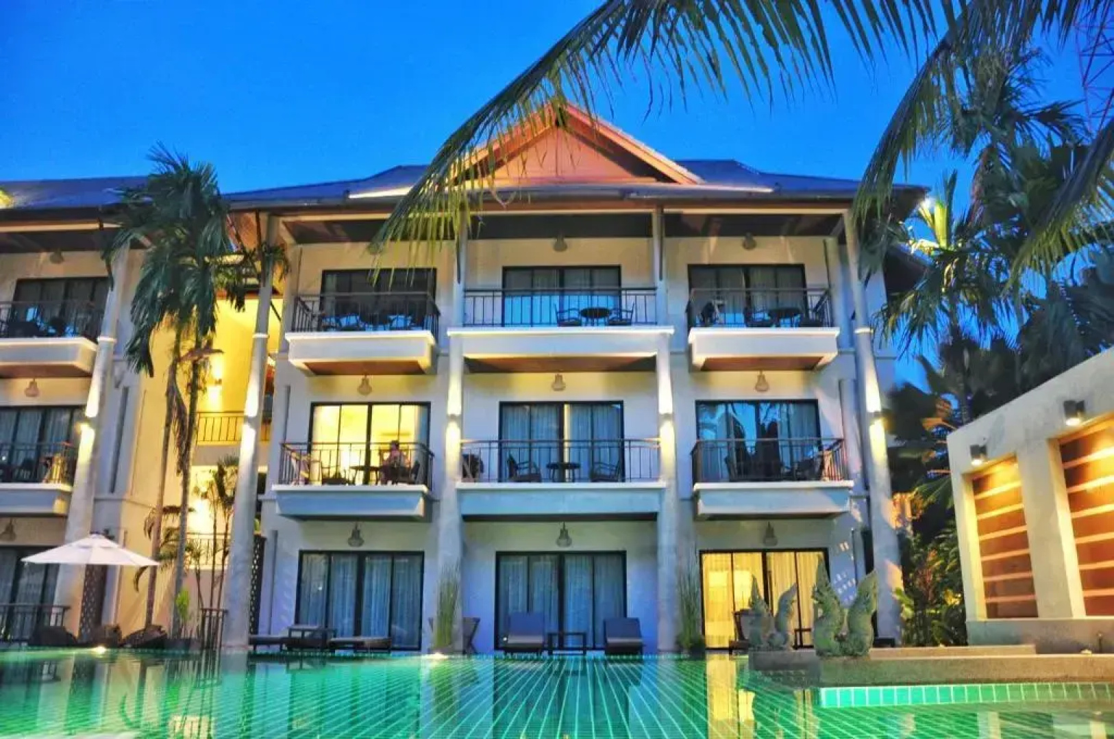 Курорт Navatara Phuket Resort