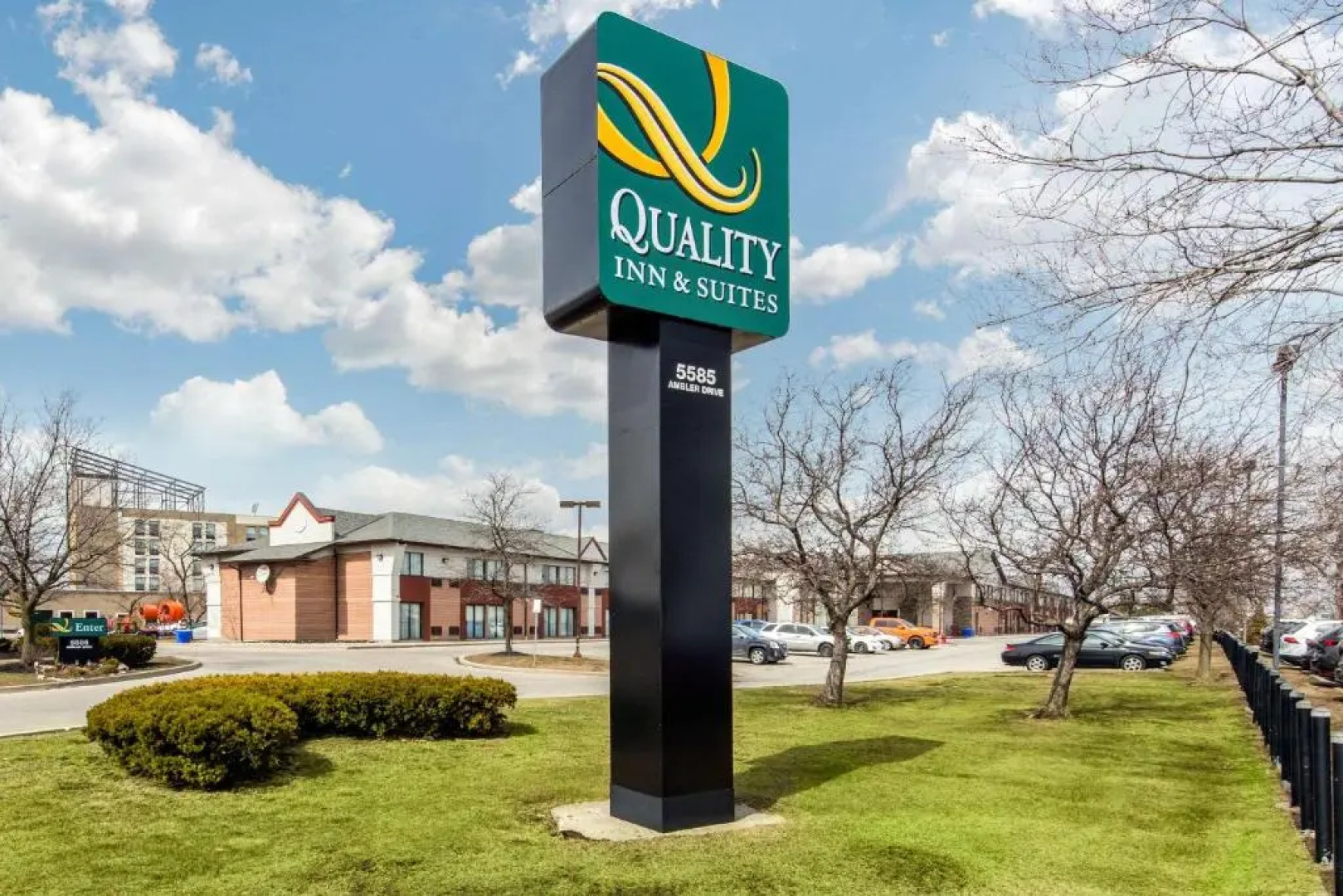 Quality Inn & Suites - Toronto West