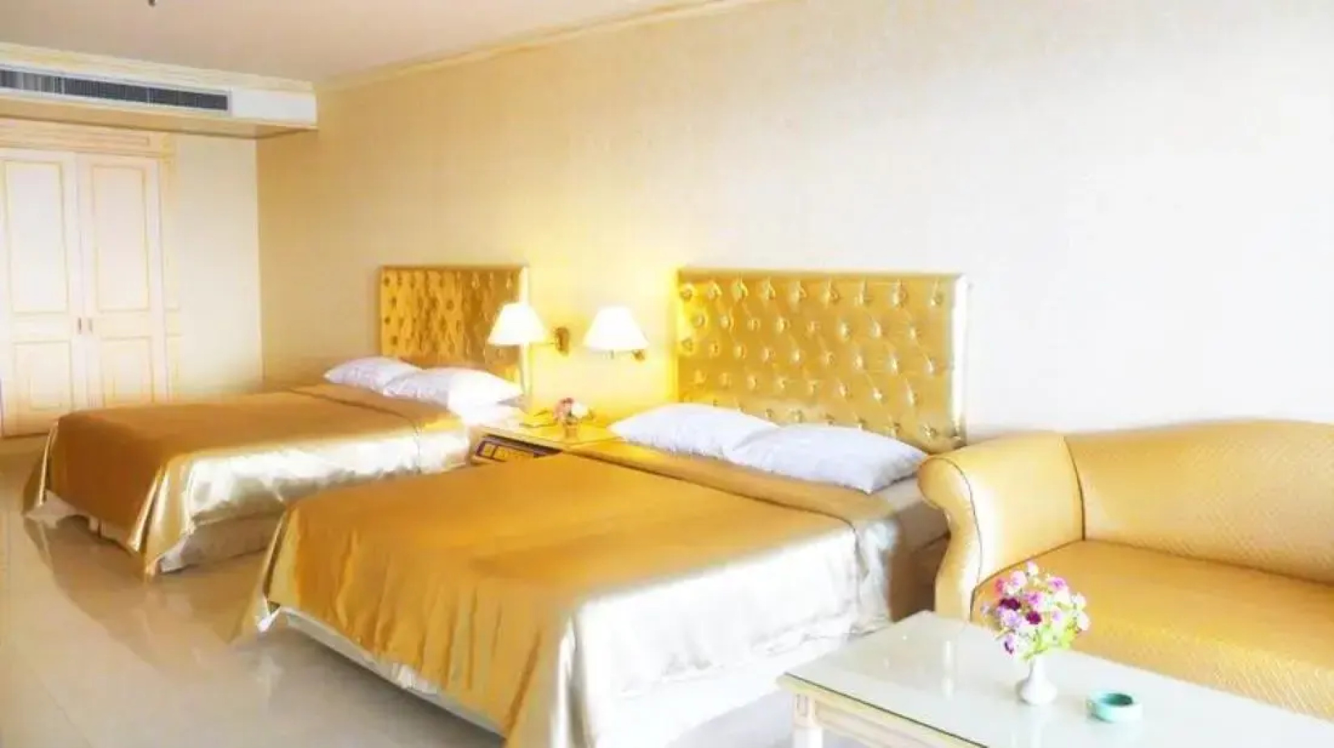 Adriatic Palace Hotel Pattaya