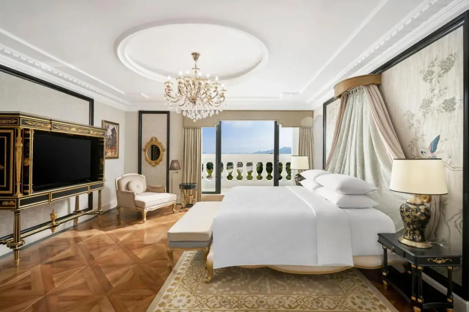 Four Points by Sheraton Lang Son