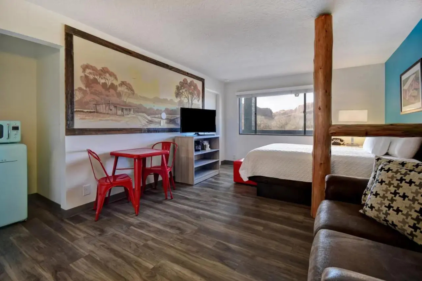 Expedition Lodge