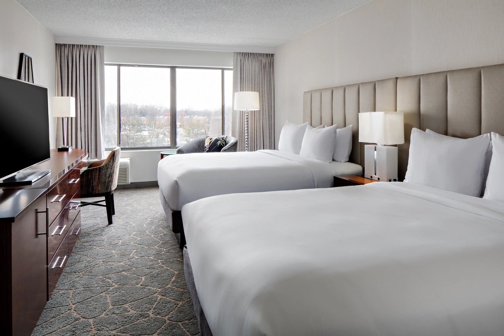 DoubleTree by Hilton Fairfield Hotel & Suites