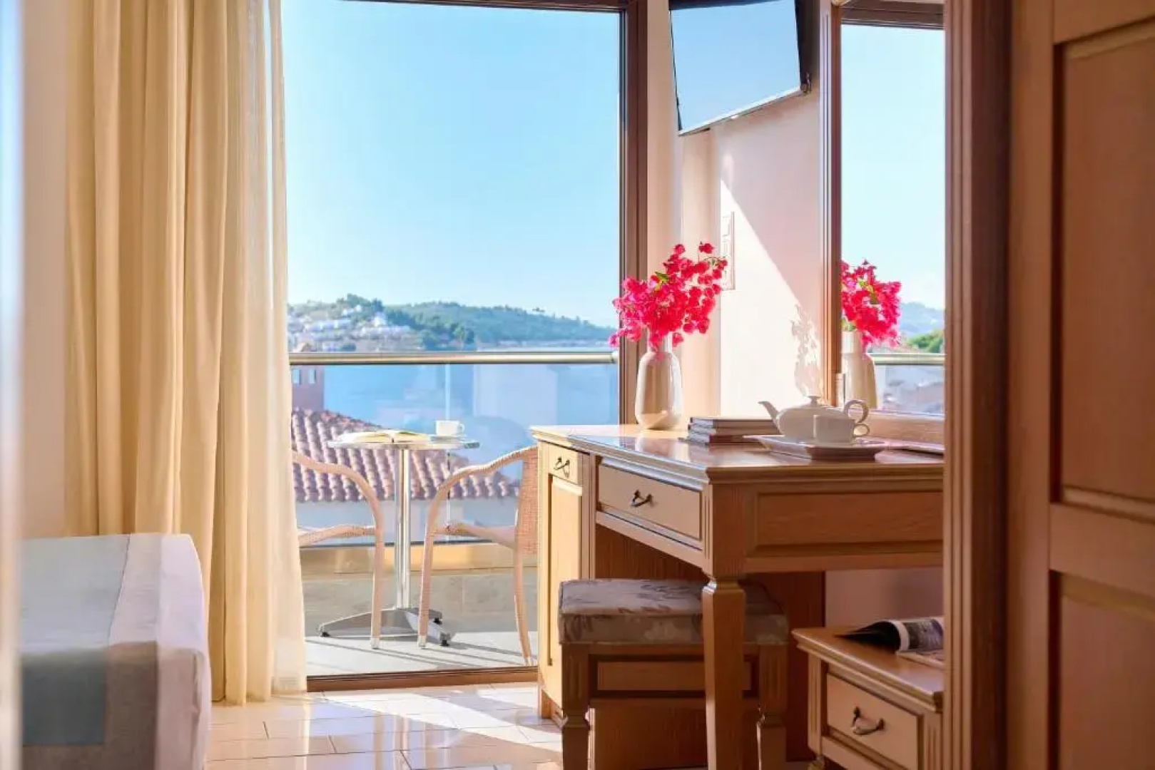 Evlogia Hotel Seafront & Annex by Greek Pride