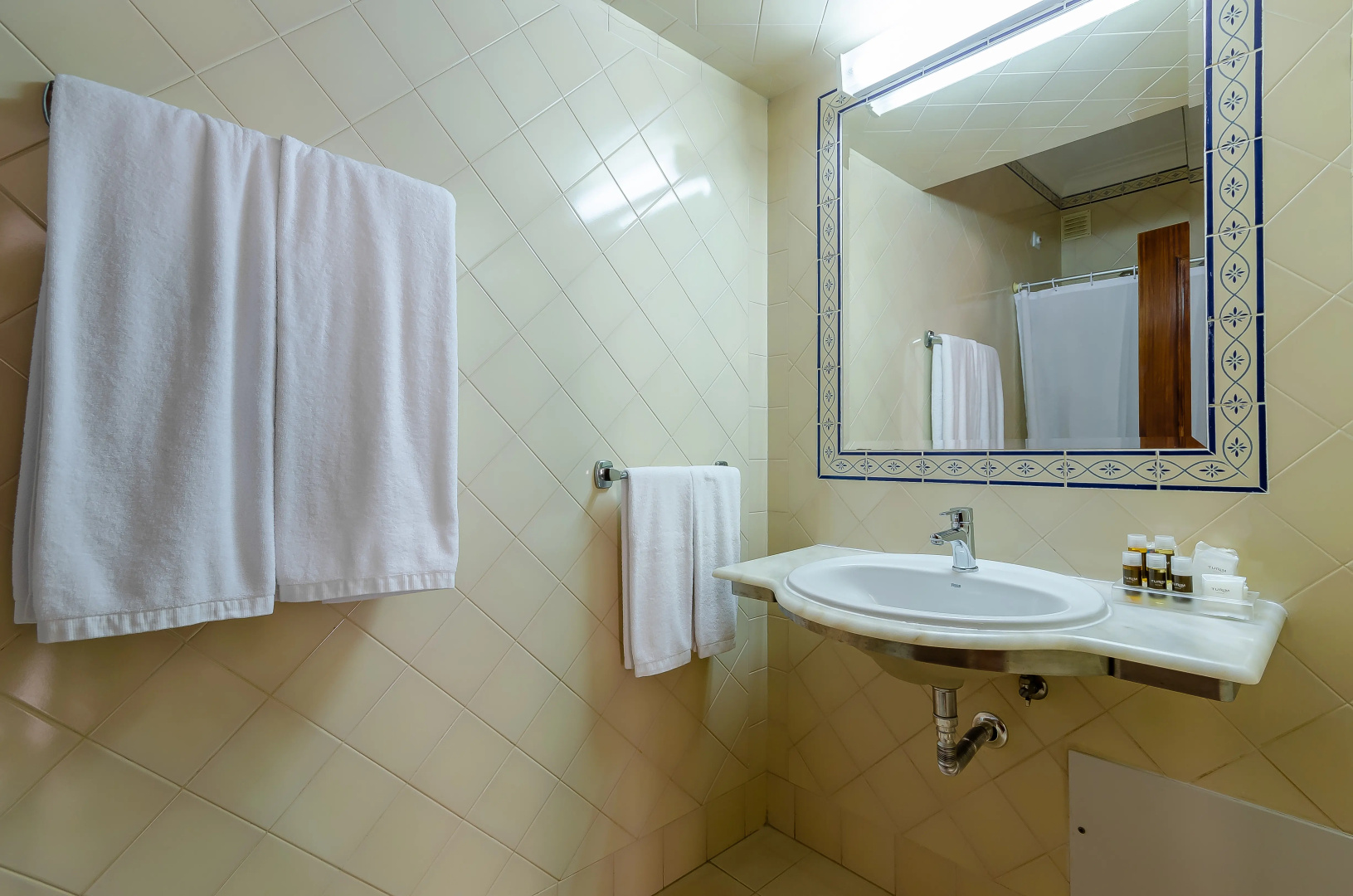 TURIM Estrela do Vau Hotel