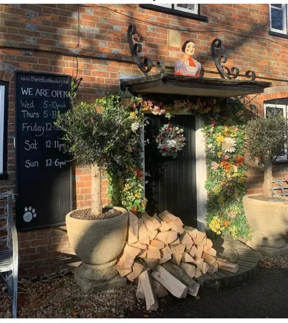 The Red Lion Pub & Kitchen