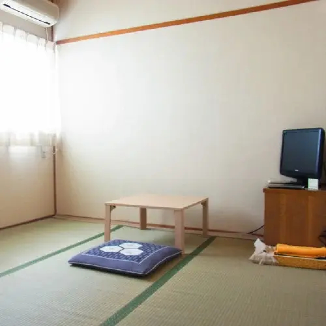 Business Ryokan Tatsumi