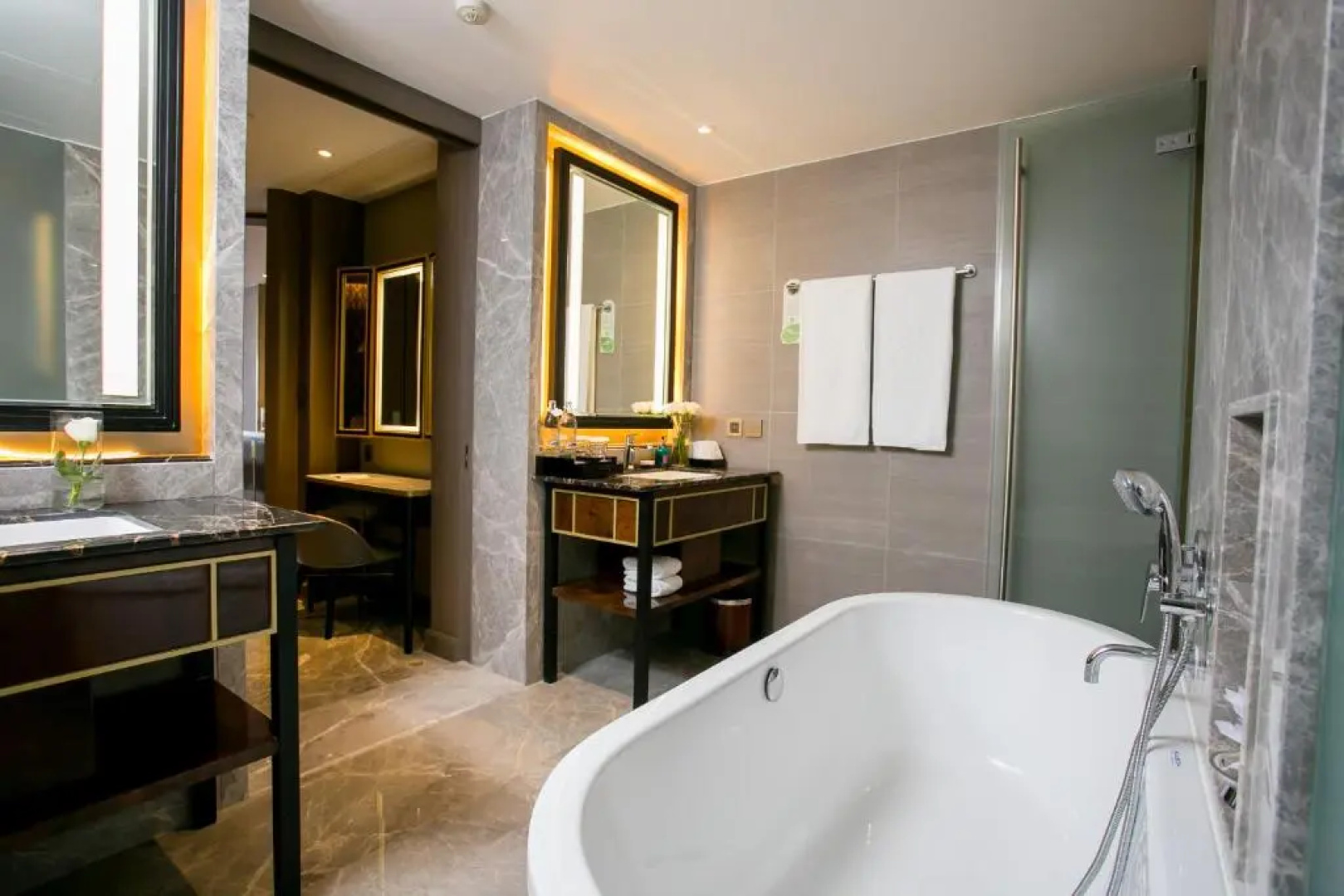 Centara Grand & Bangkok Convention Centre at CentralWorld
