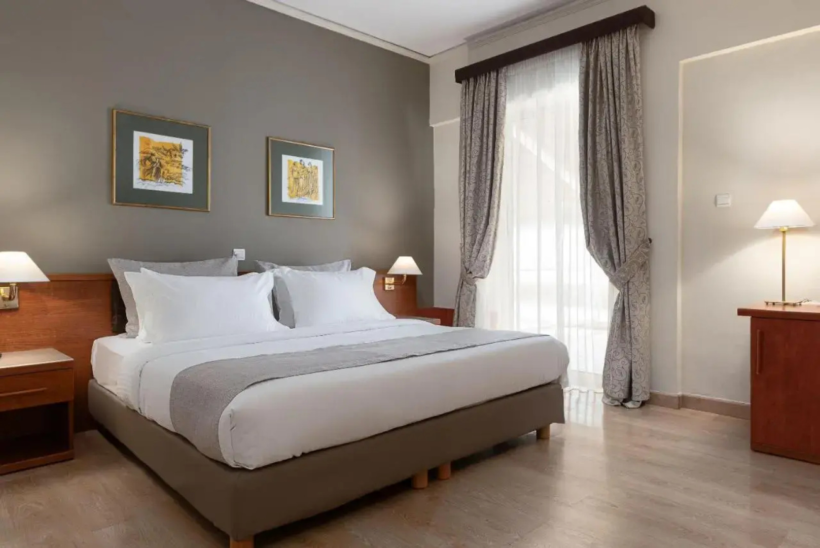 Acropolis Select Hotel