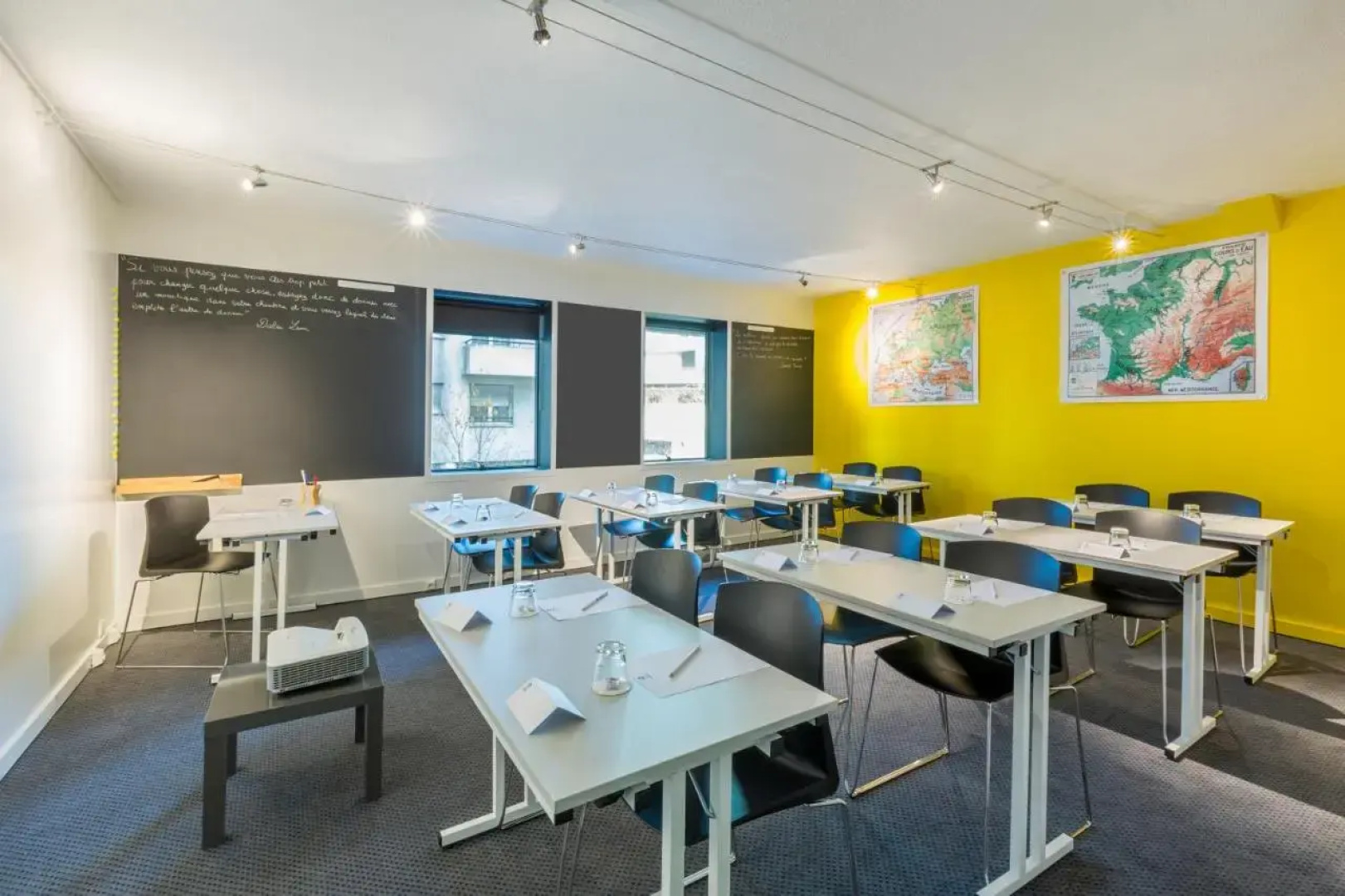 Moxy Annecy