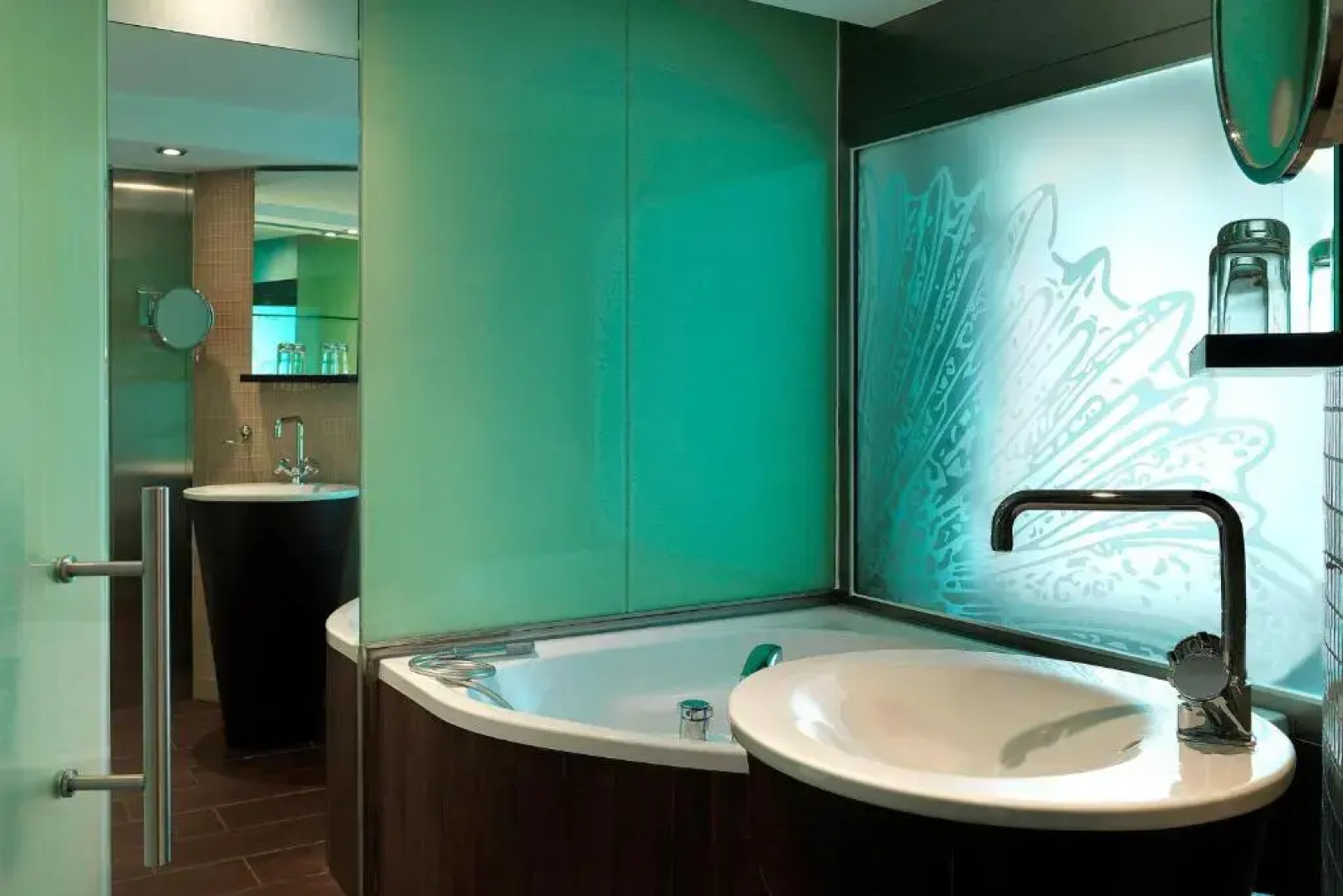 Le Meridien Beach Plaza