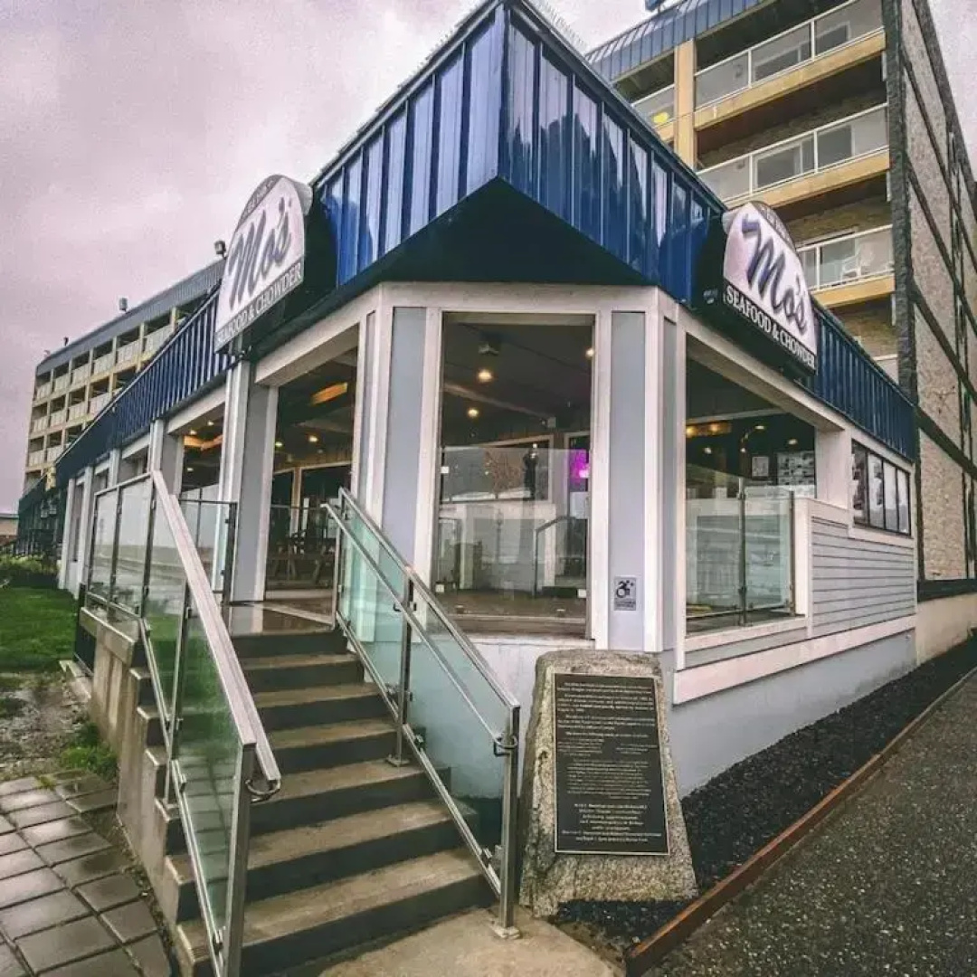 Promenade Inn & Suites Oceanfront