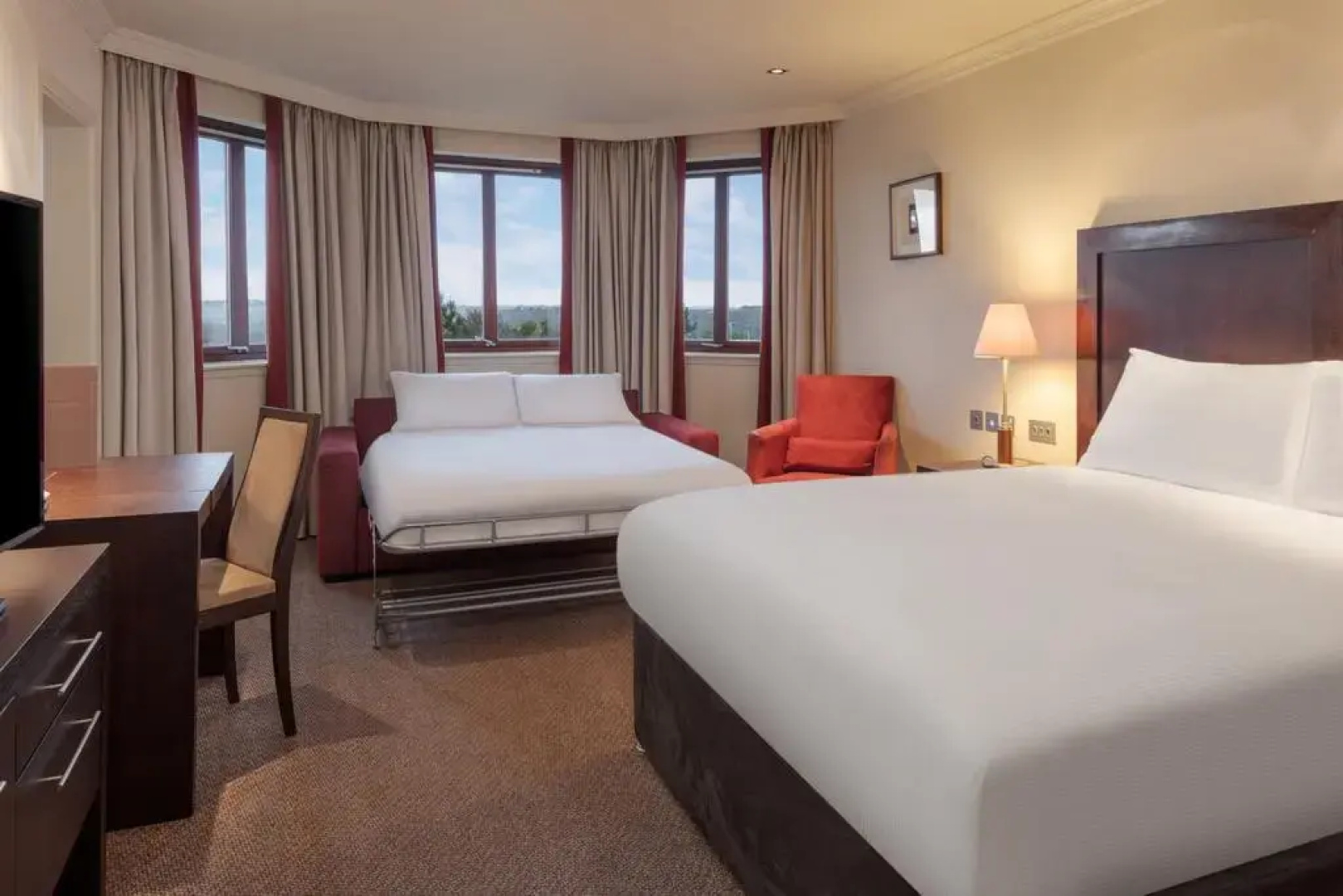 DoubleTree by Hilton Glasgow Westerwood Spa & Golf Resort