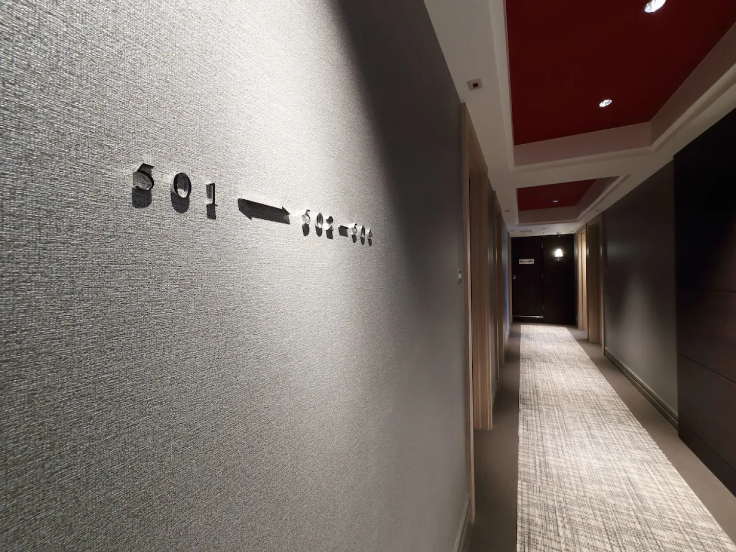 Отель Sakura Suite Osaka