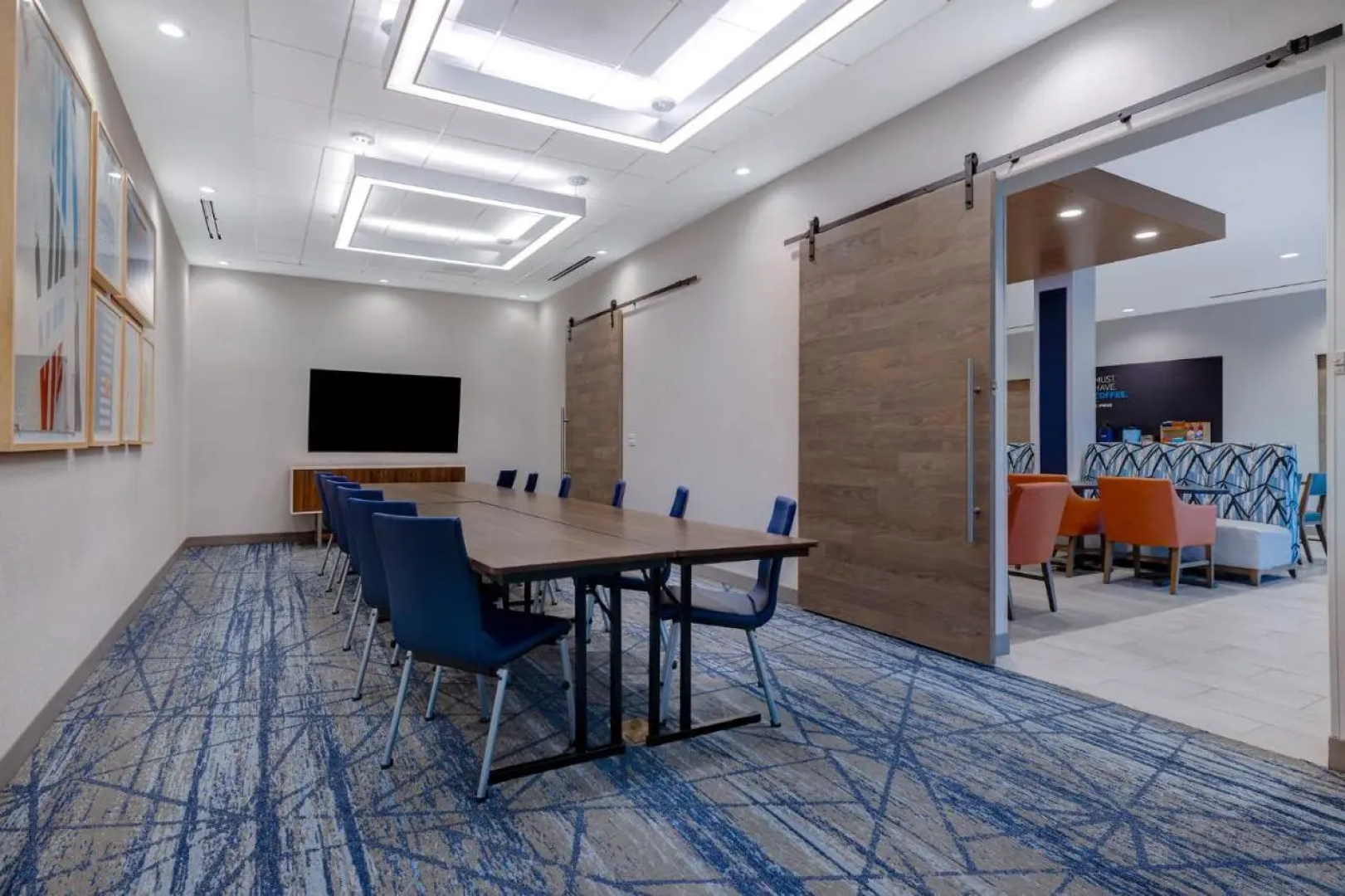 Отель Holiday Inn Express & Suites Chino Hills by IHG