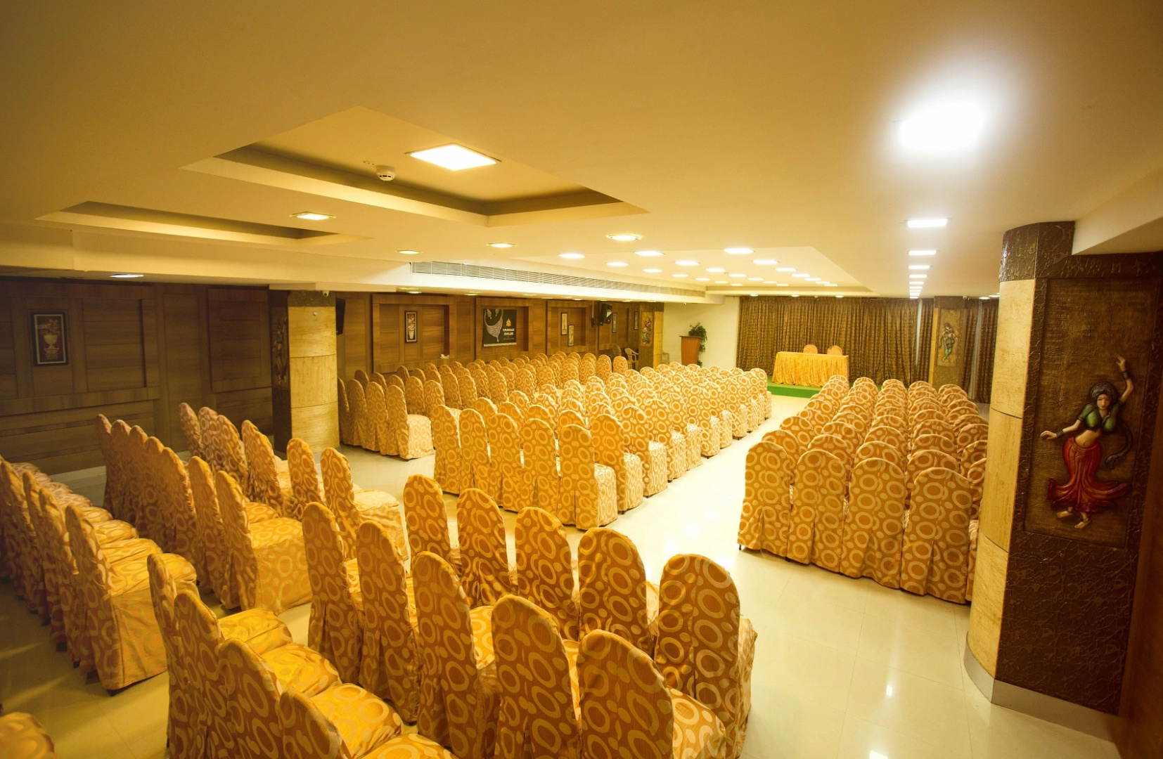 Hotel AMR EVVERGREEN
