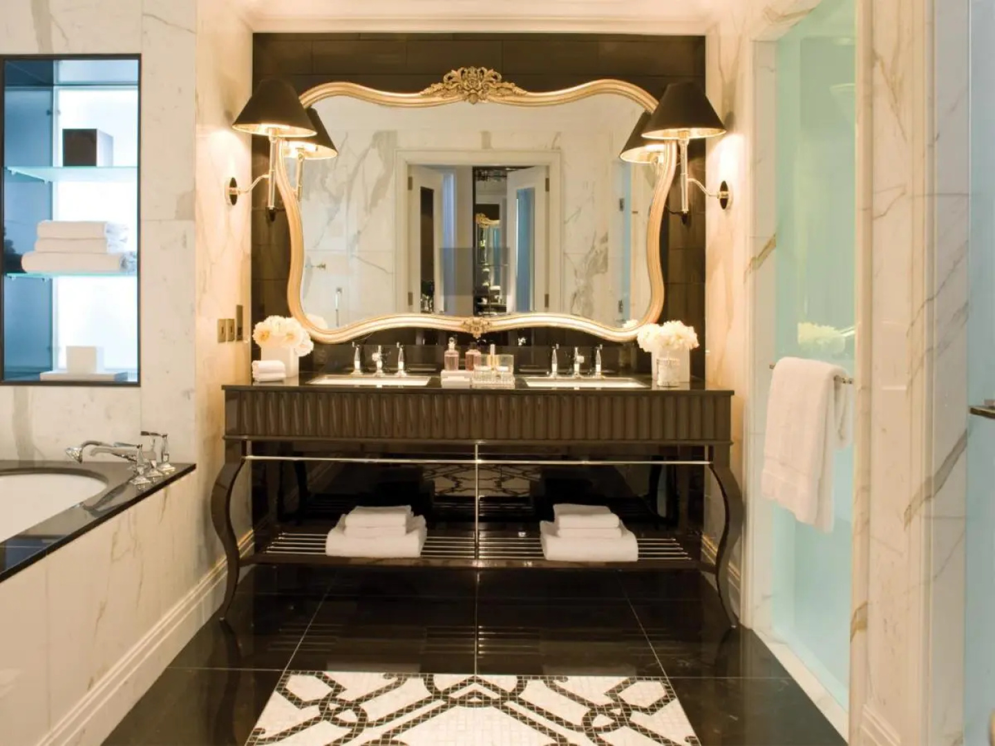 Отель Four Seasons Hotel Baku