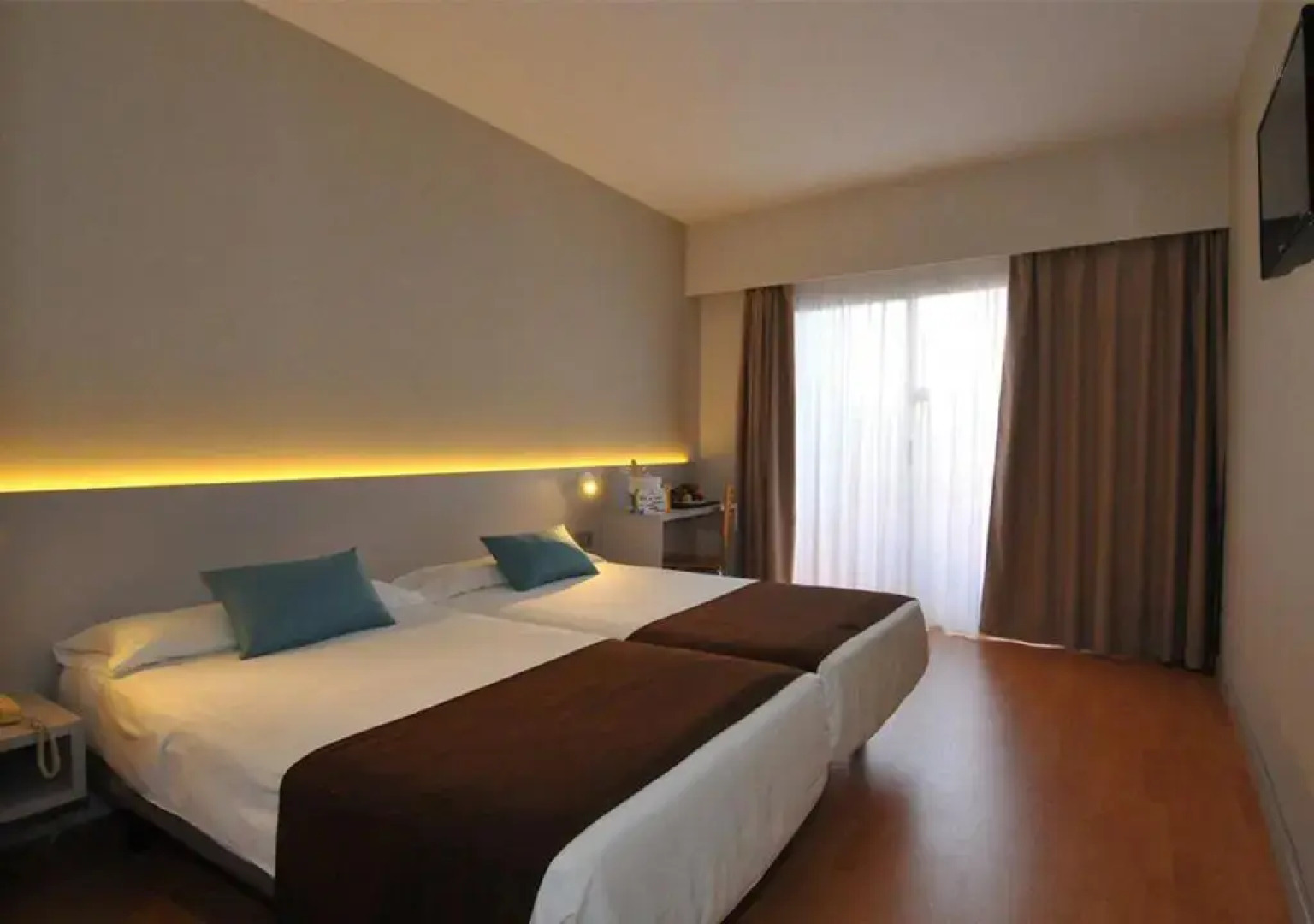 Отель Paradise Park Fun Lifestyle