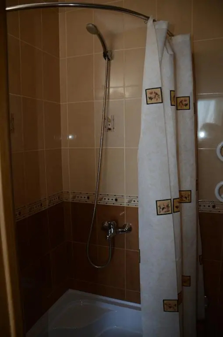 Son Y Morya Apartment