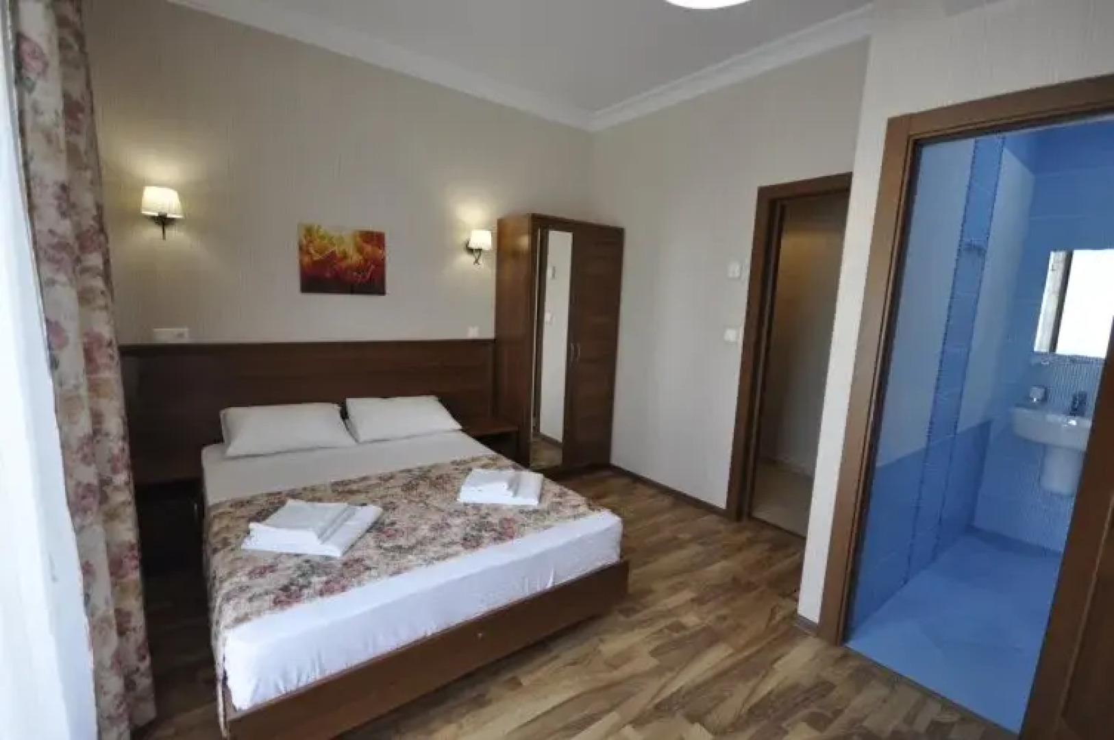 Villa Flora Guest House