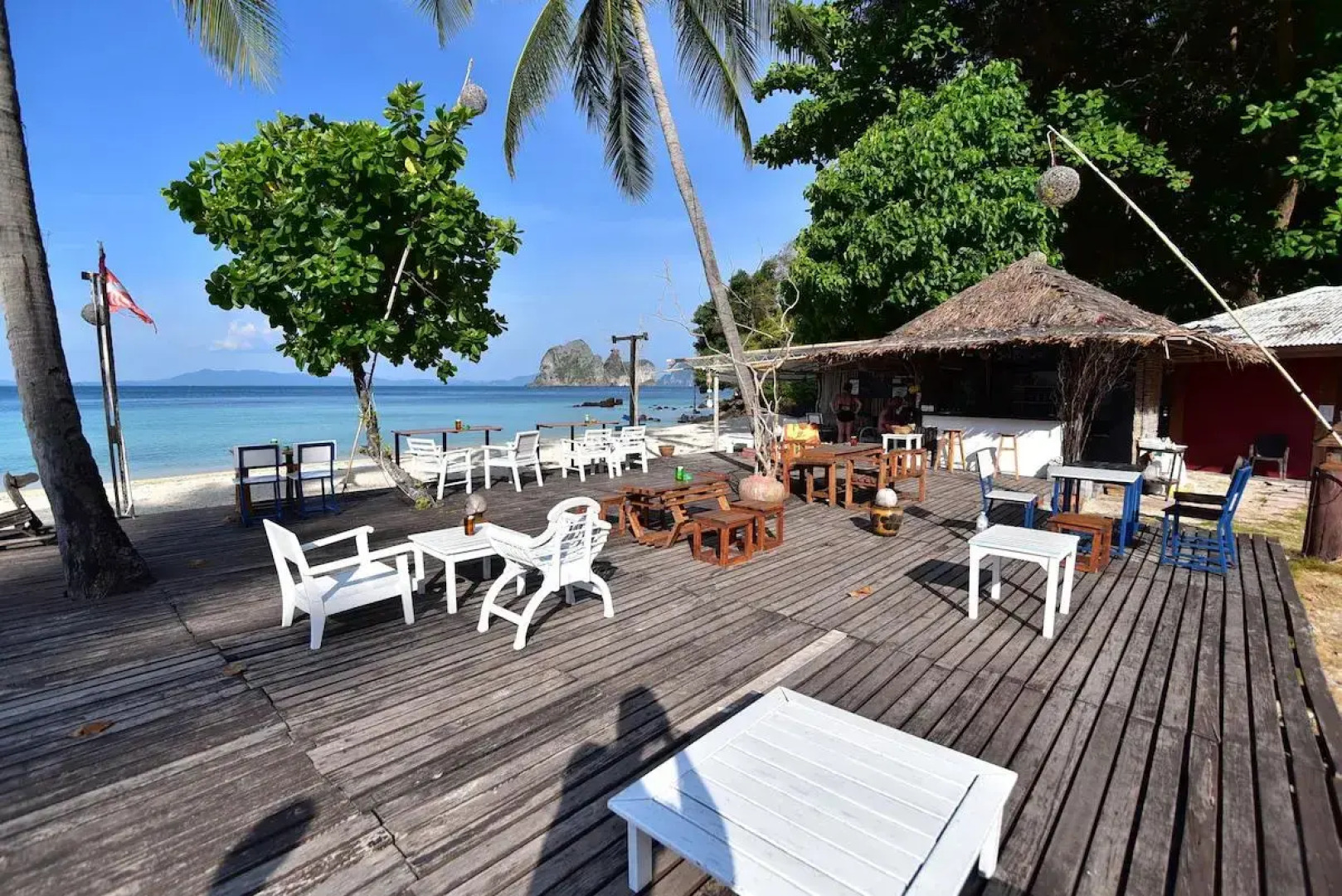 Отель Koh Ngai Thanya Beach Resort