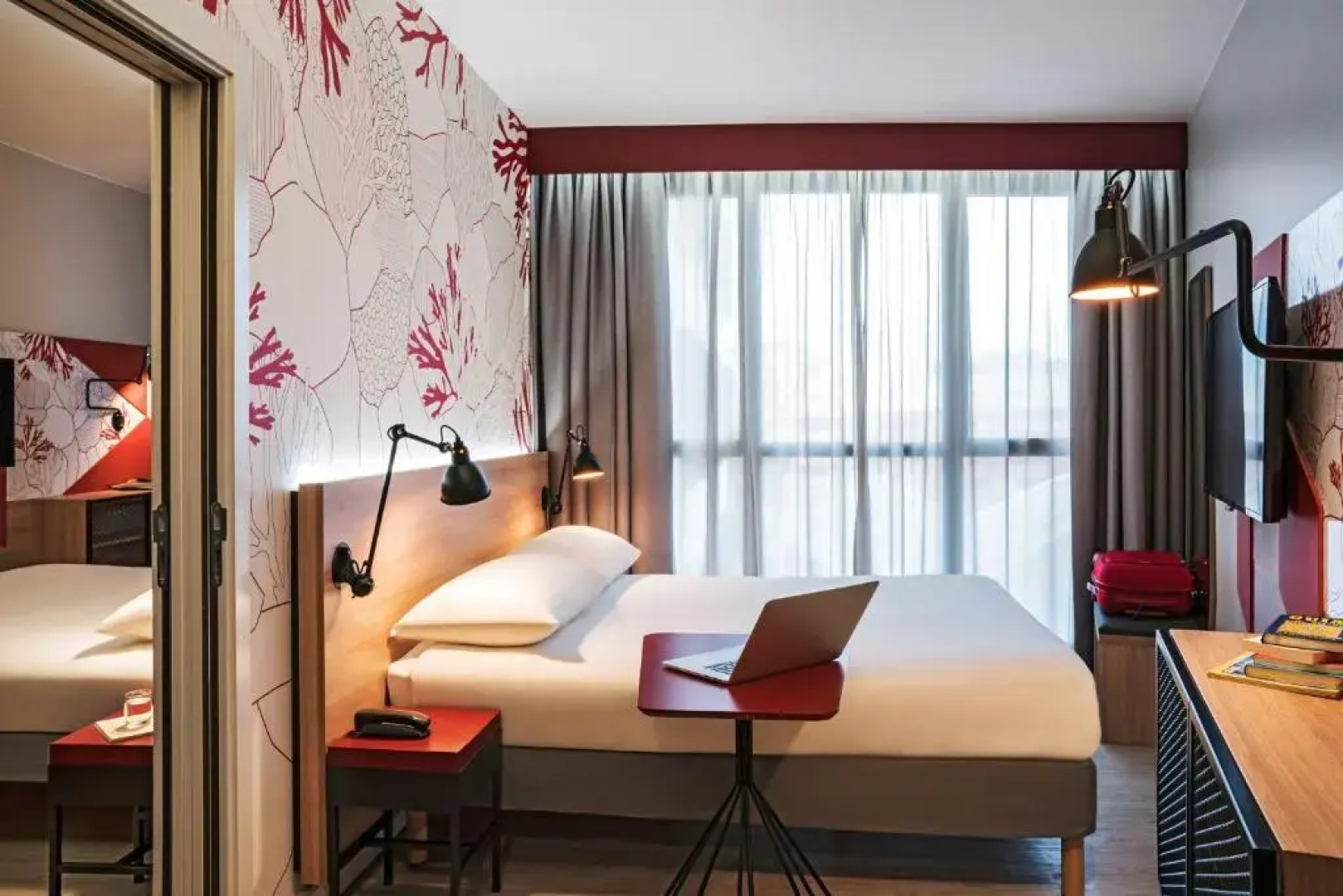Отель ibis Styles Barcelona City Bogatell