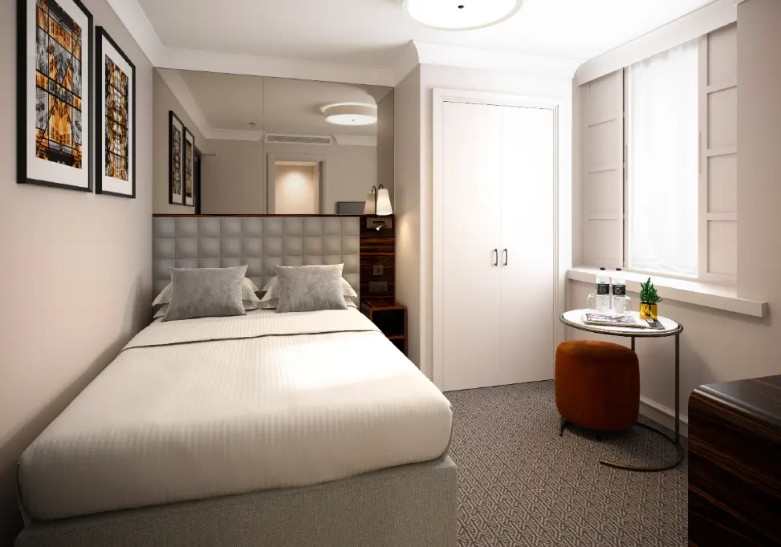 Strand Palace Hotel