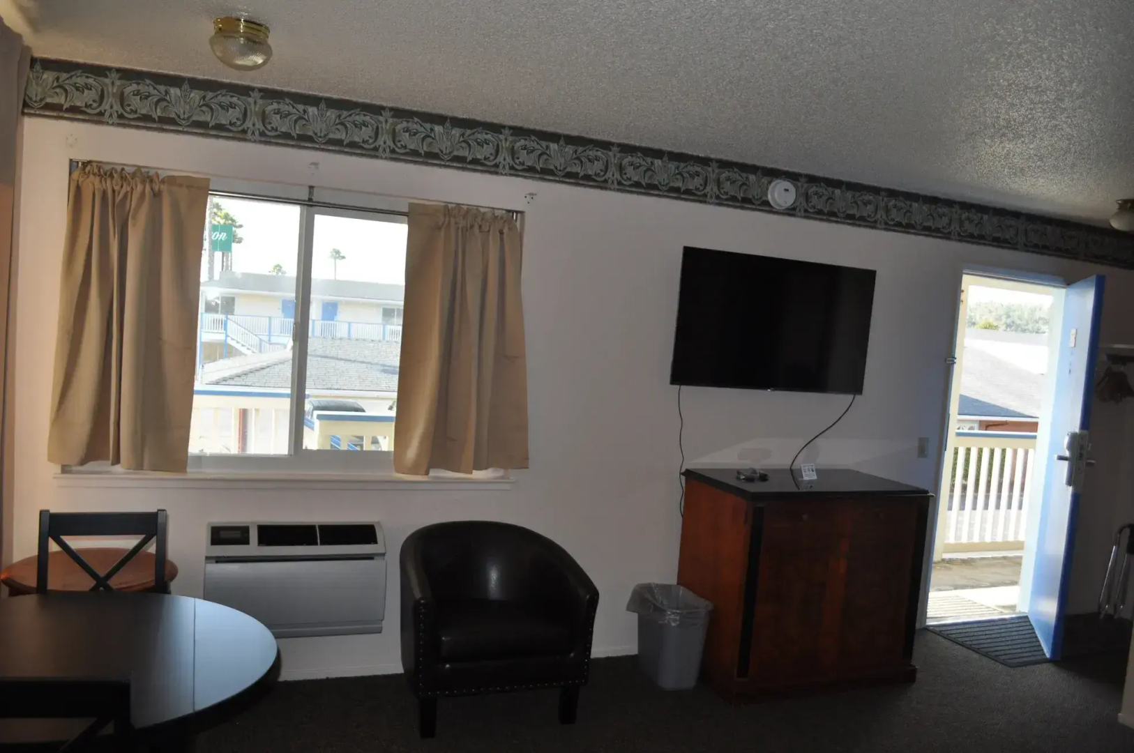 Coast Riders Inn