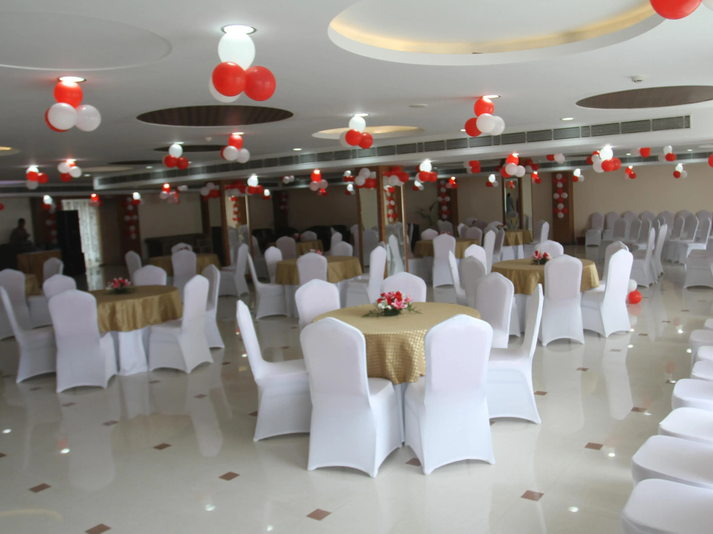 Hotel JSR Continental