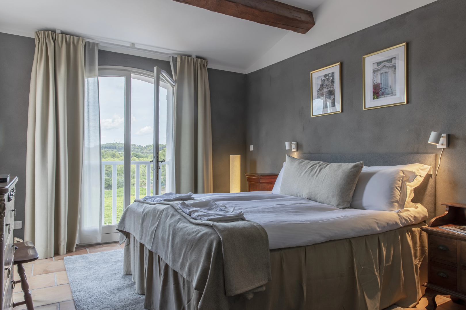 Domaine Rabiega - vineyard and boutique hotel