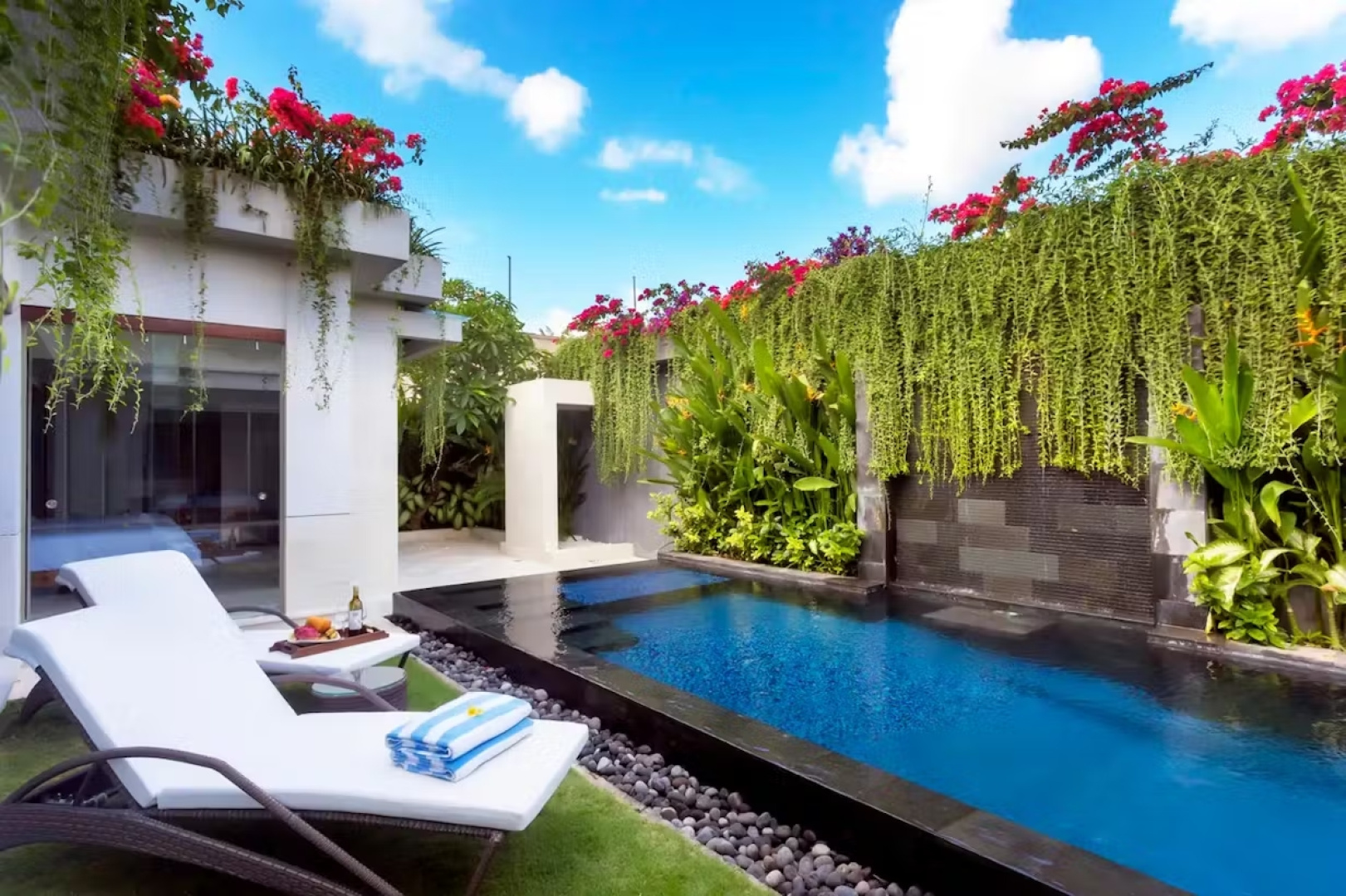 Kedonganan Beach Villas