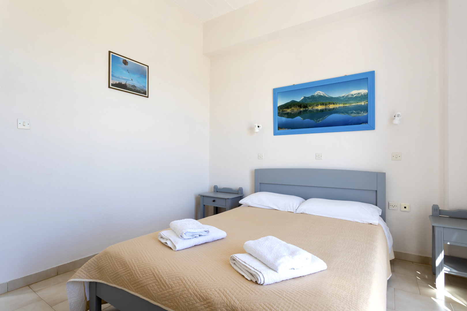 Vanas Apartments