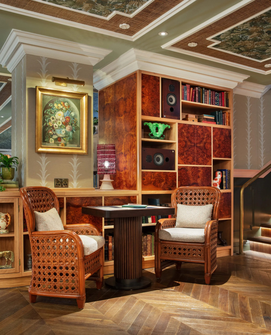 Отель Graduate by Hilton Cambridge