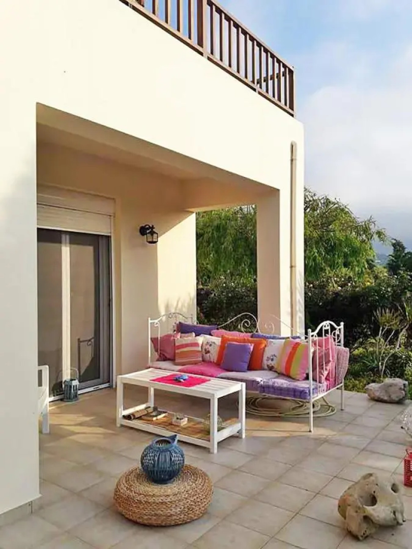 Villa Armonia, Everything Is In Harmony