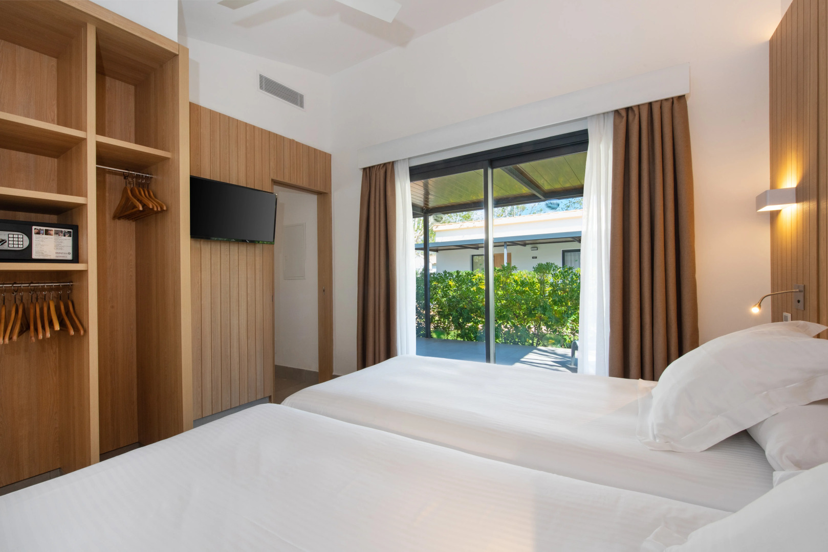 Valentin Playa de Muro Resort