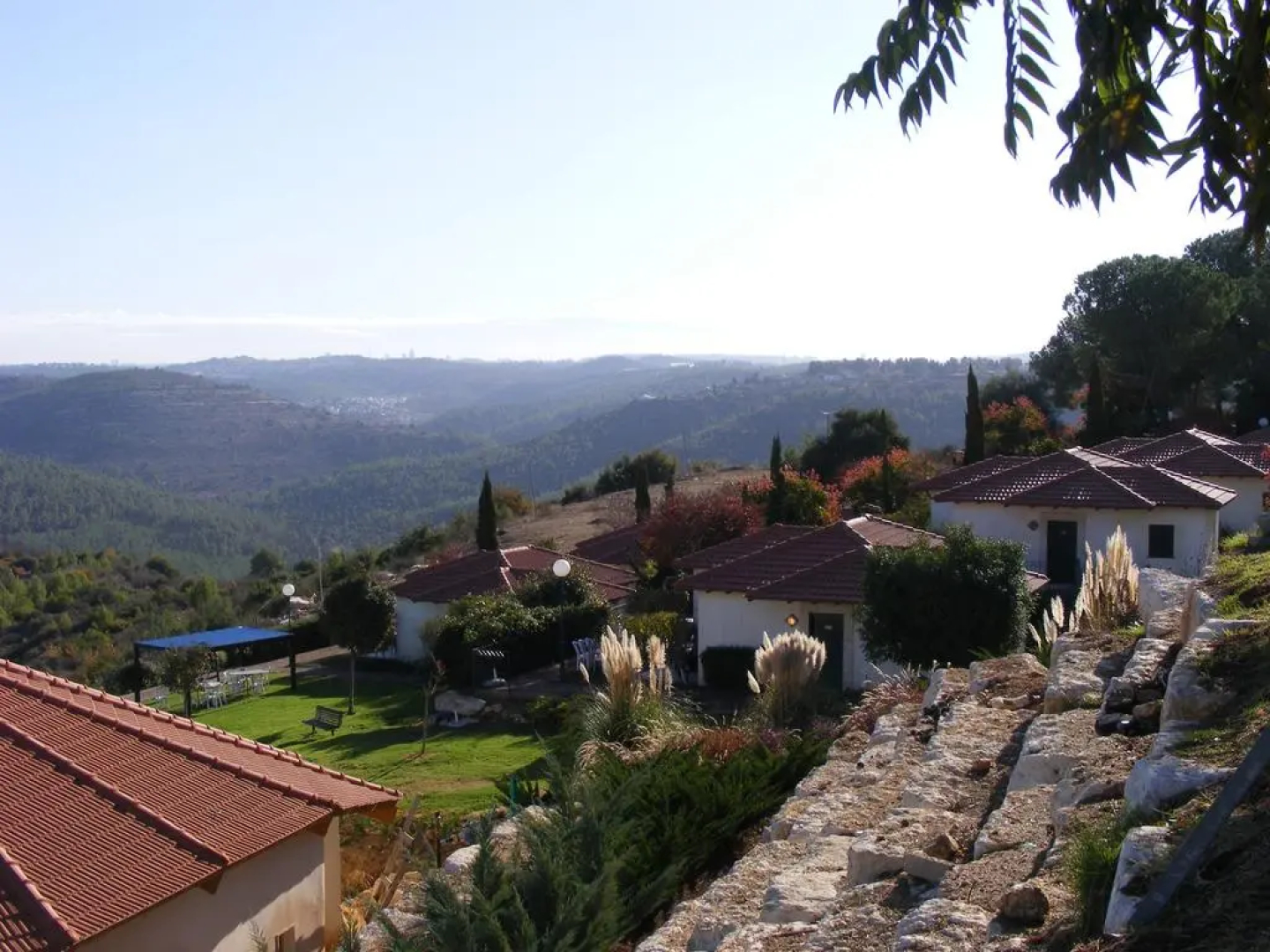 Shoresh Country Lodging