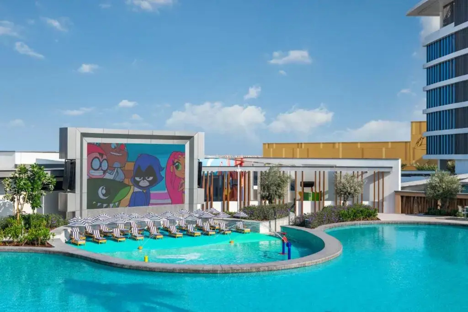 Отель The WB Abu Dhabi, Curio Collection by Hilton