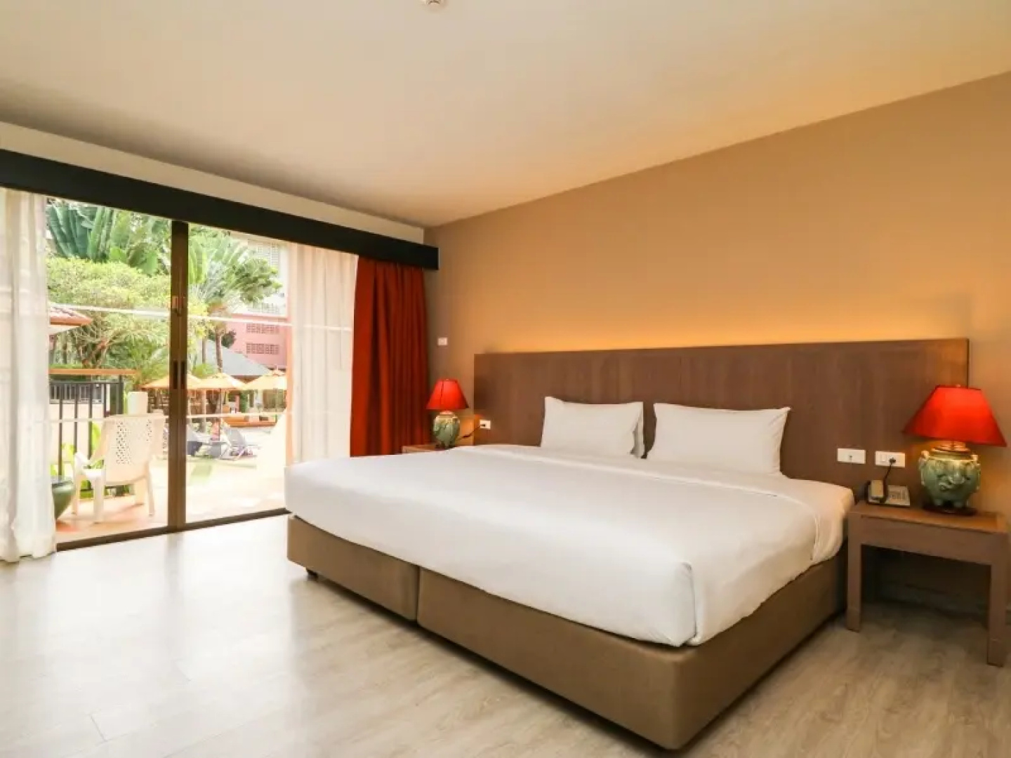 Kata Sea Breeze Resort