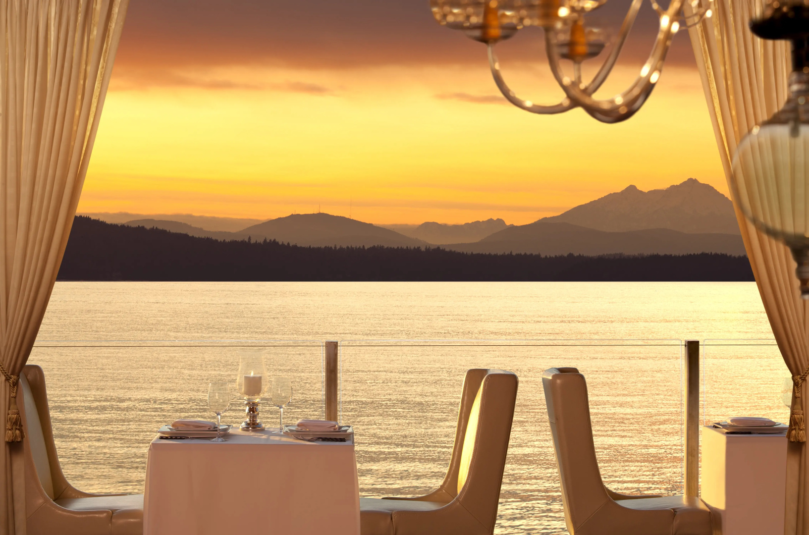 The Edgewater Hotel