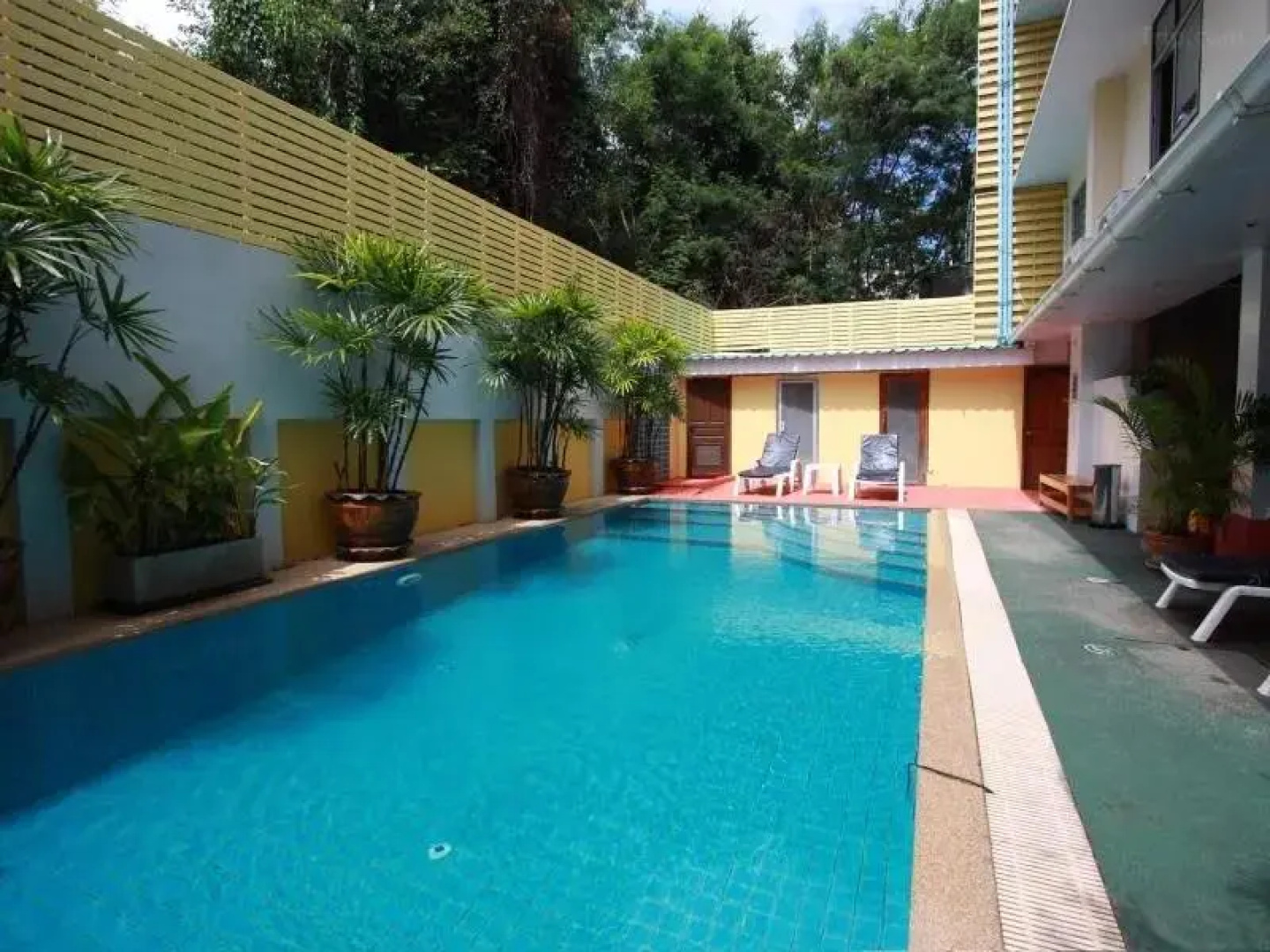 Happy Bou Jomtien Guesthouse