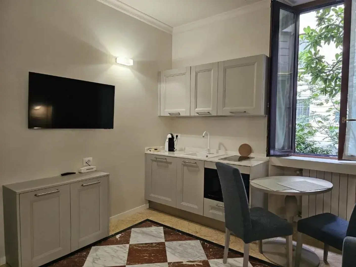 Andreola Central Hotel