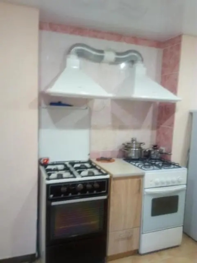 Molodezhnaya 8 Guest House