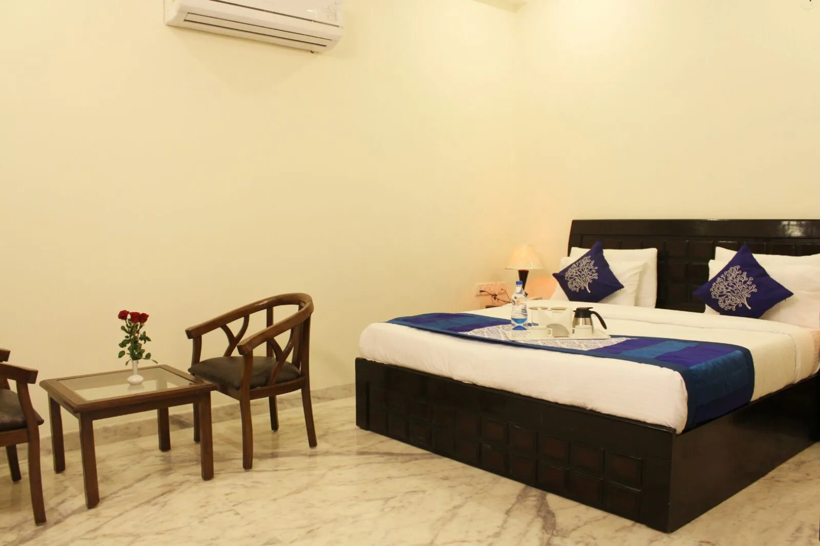 Itsy Hotels Swastika Inn Sector 26