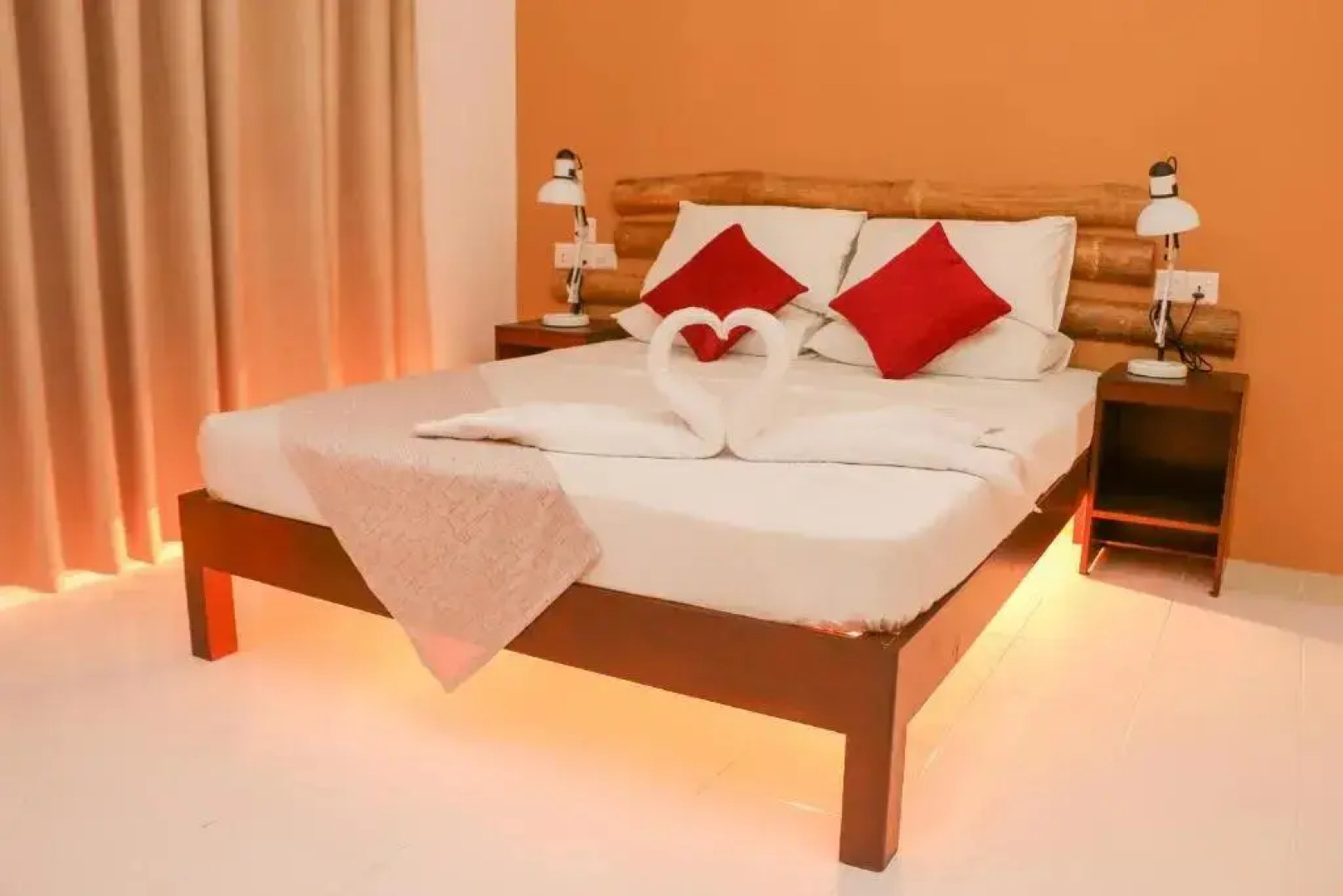 Отель The Castaway Retreat 