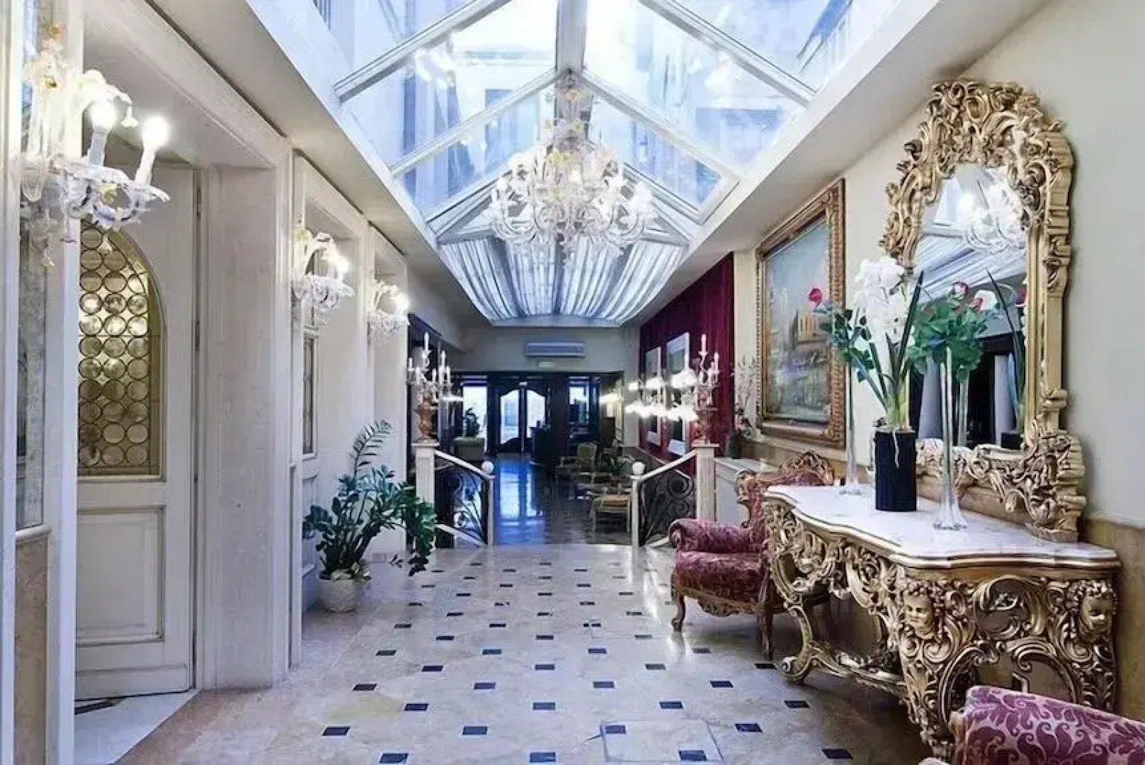 Отель Belle Epoque