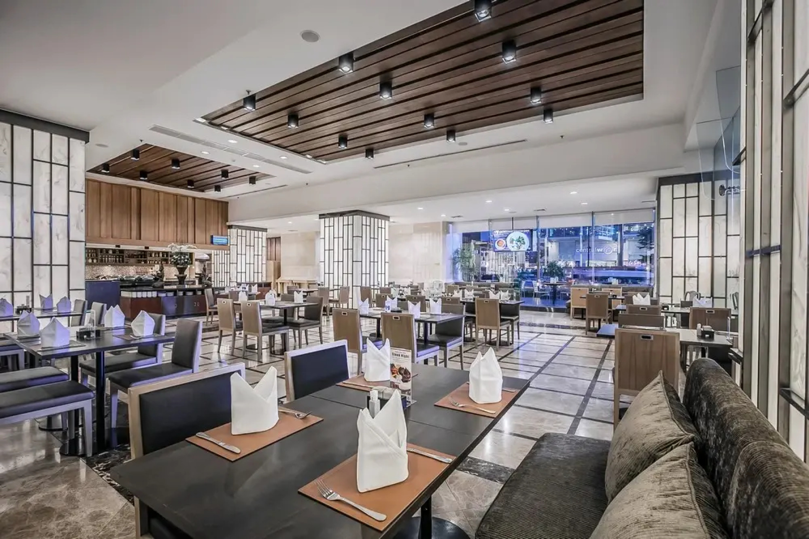 Arnoma Grand